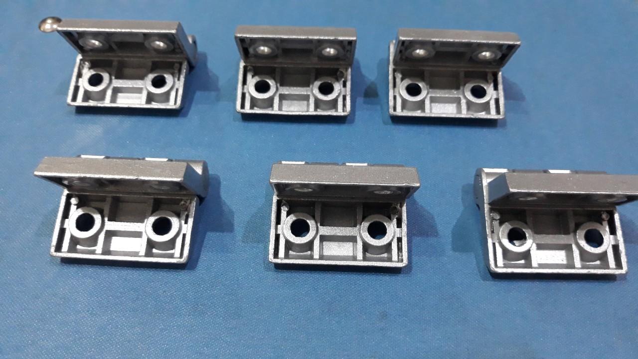 Bản lề nhôm định hình