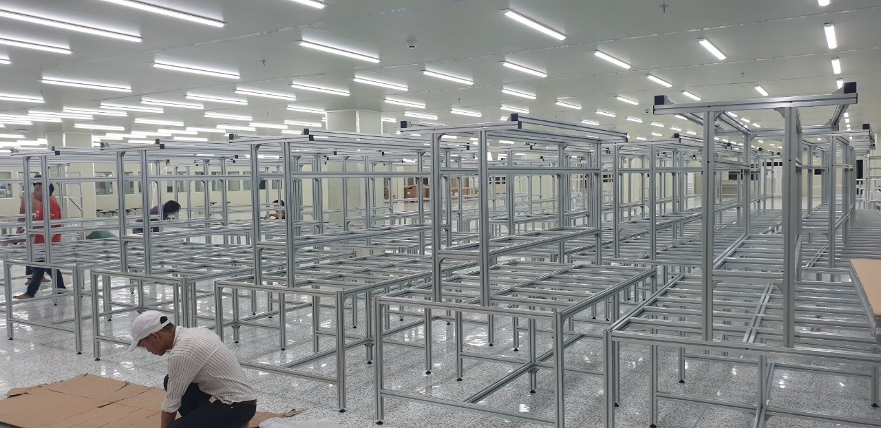 Bàn thao tác khung nhôm định hình