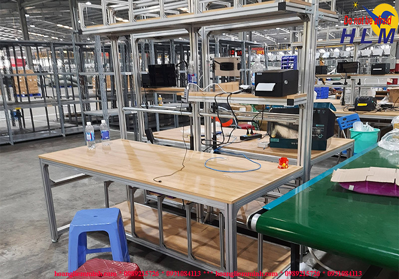 Bàn thao tác khung nhôm định hình