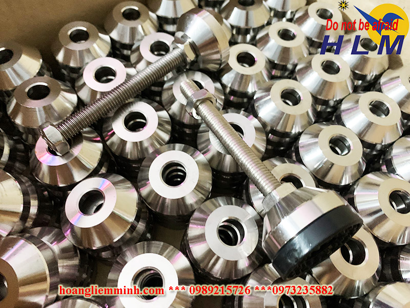 chan-tang-chinh-inox-304