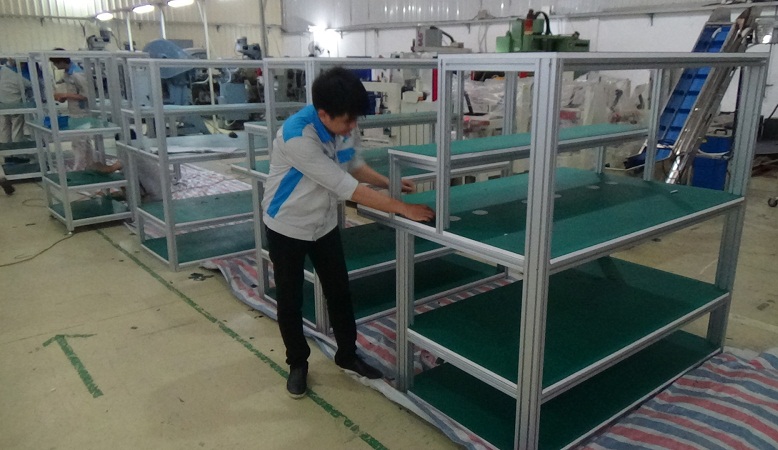 Bàn Thao Tác - HLM03