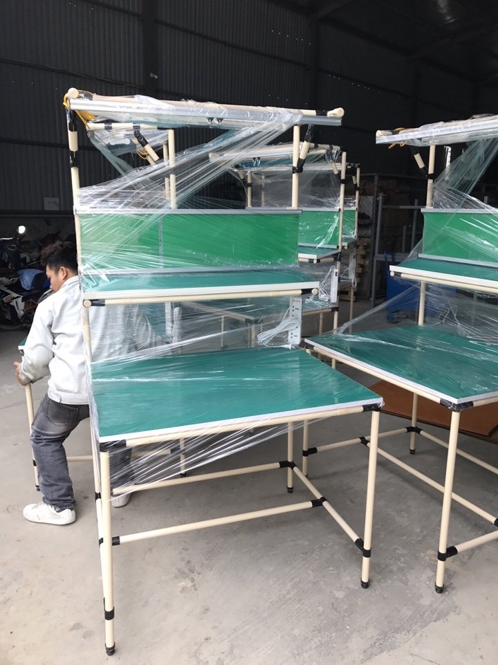 Bàn Thao Tác - HLM08