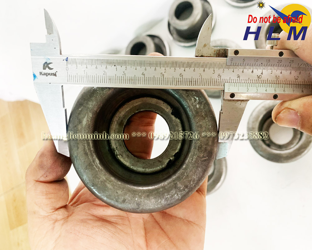 Cốc bi con lăn D89